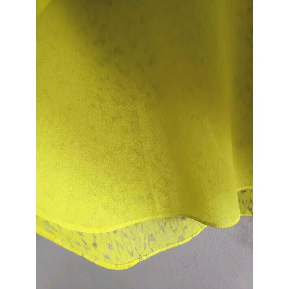 CAbi Reign Chartreuse Lime Chiffon Blouse Hi Low Hem Sleeveless Size Small - Picture 5 of 9